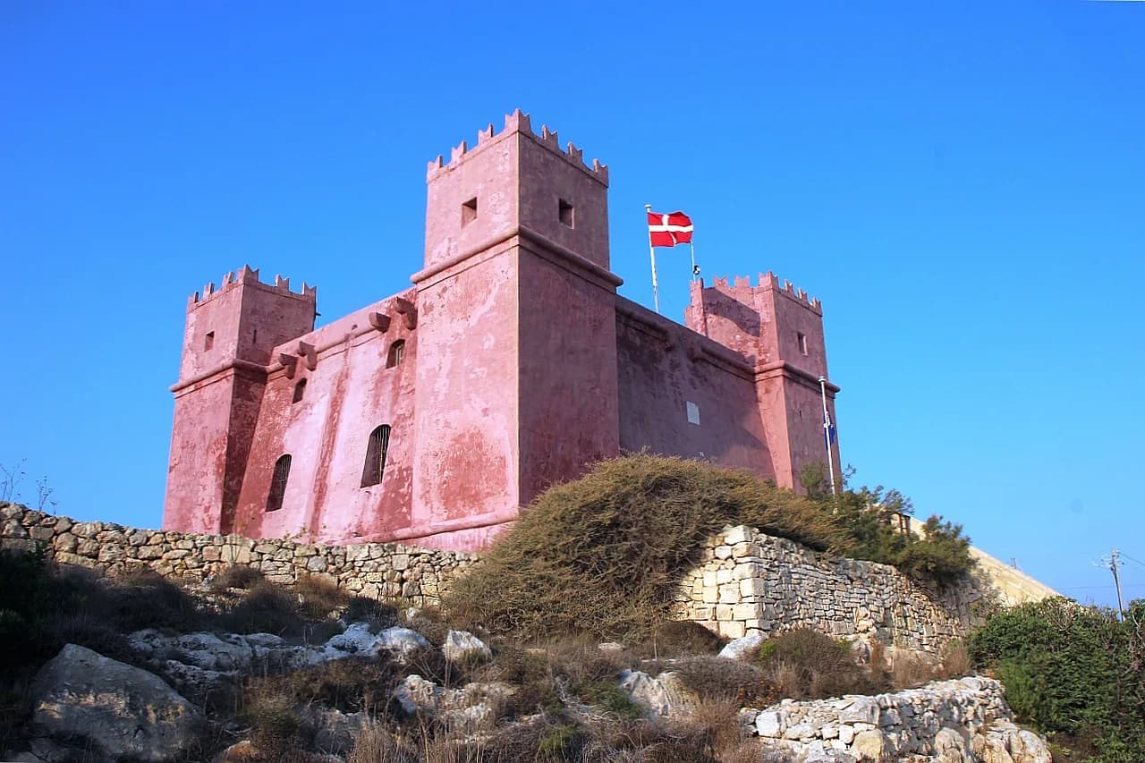 Restaurants in Mellieħa: Where to Eat and What to Order