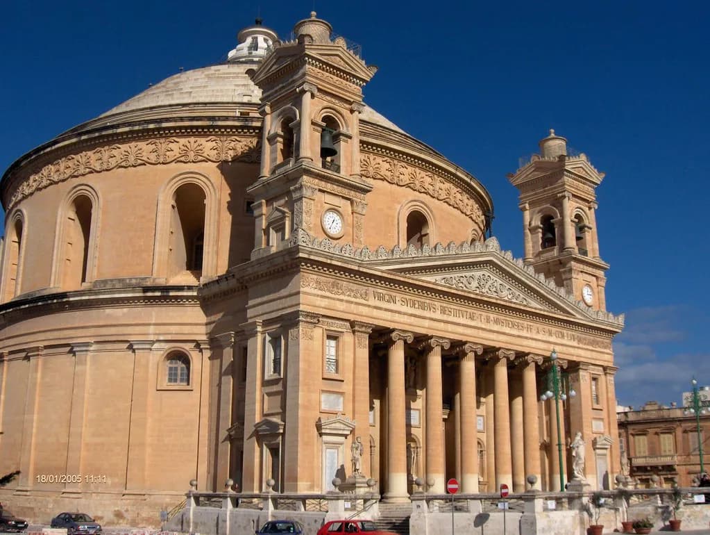 Restaurants in Mosta: Where to Eat Near the Rotunda