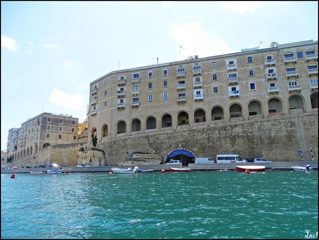Birgu Walking Tour: A Self-Guided Route Through Vittoriosa