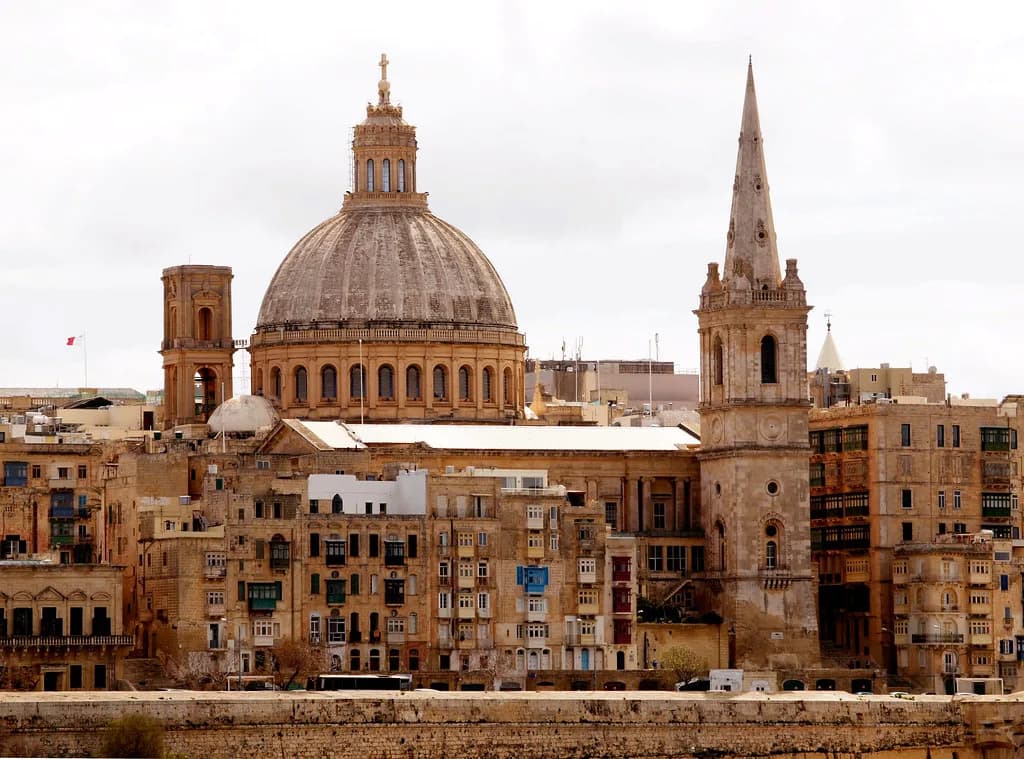 Currency in Malta: Euros, Cards, Cash and ATM Fees
