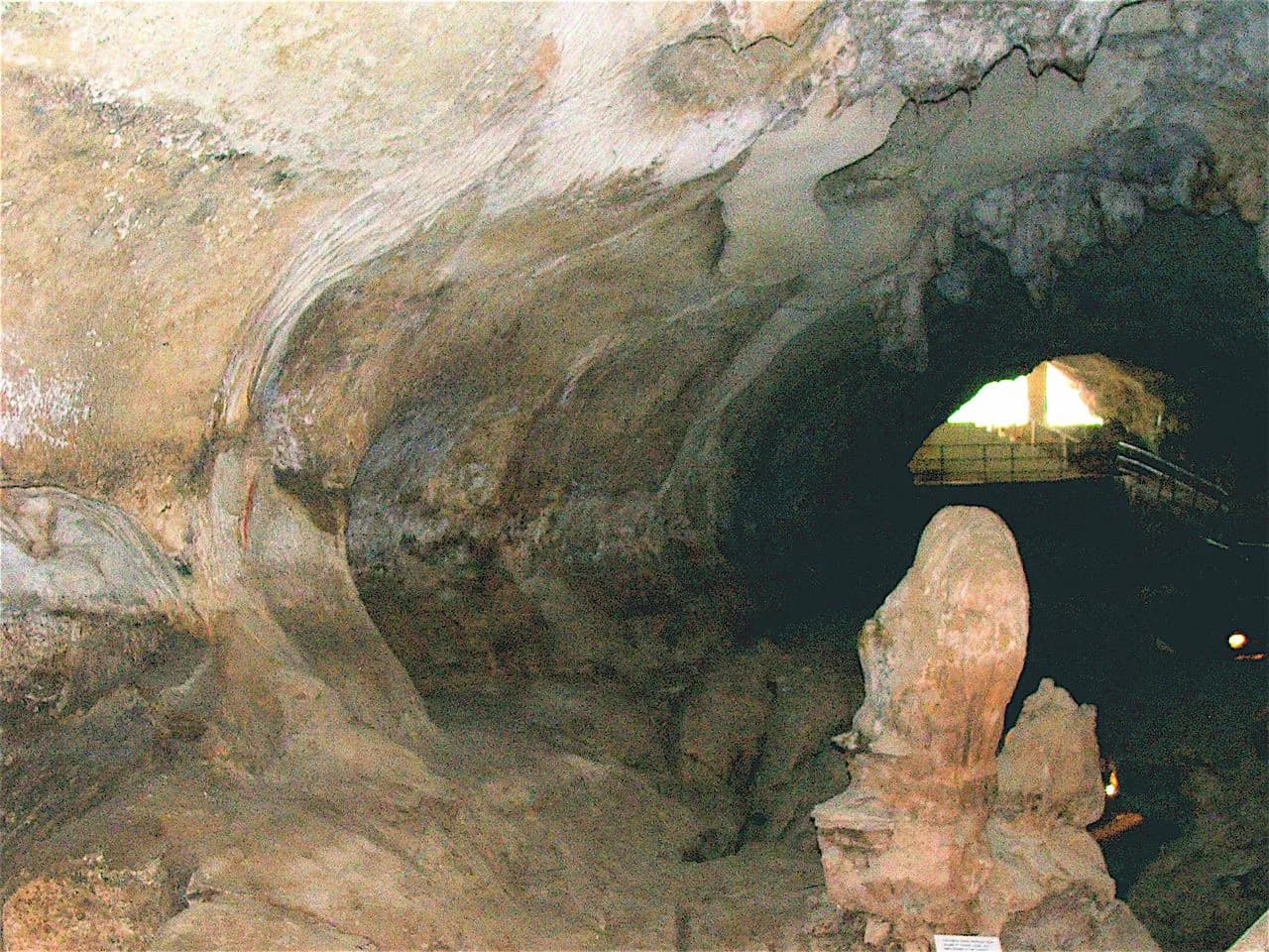 Għar Dalam Cave and Museum: What to See and How to Visit