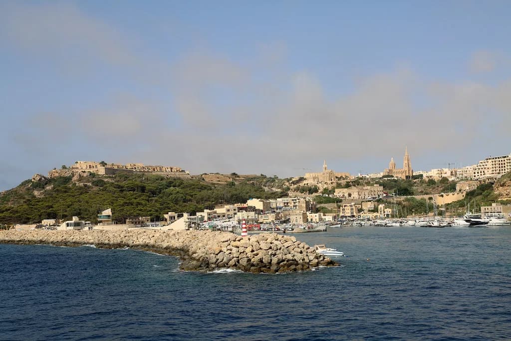 Gozo Sunset Spots: Dwejra, Xlendi, Ta' Ċenċ and Sanap Cliffs