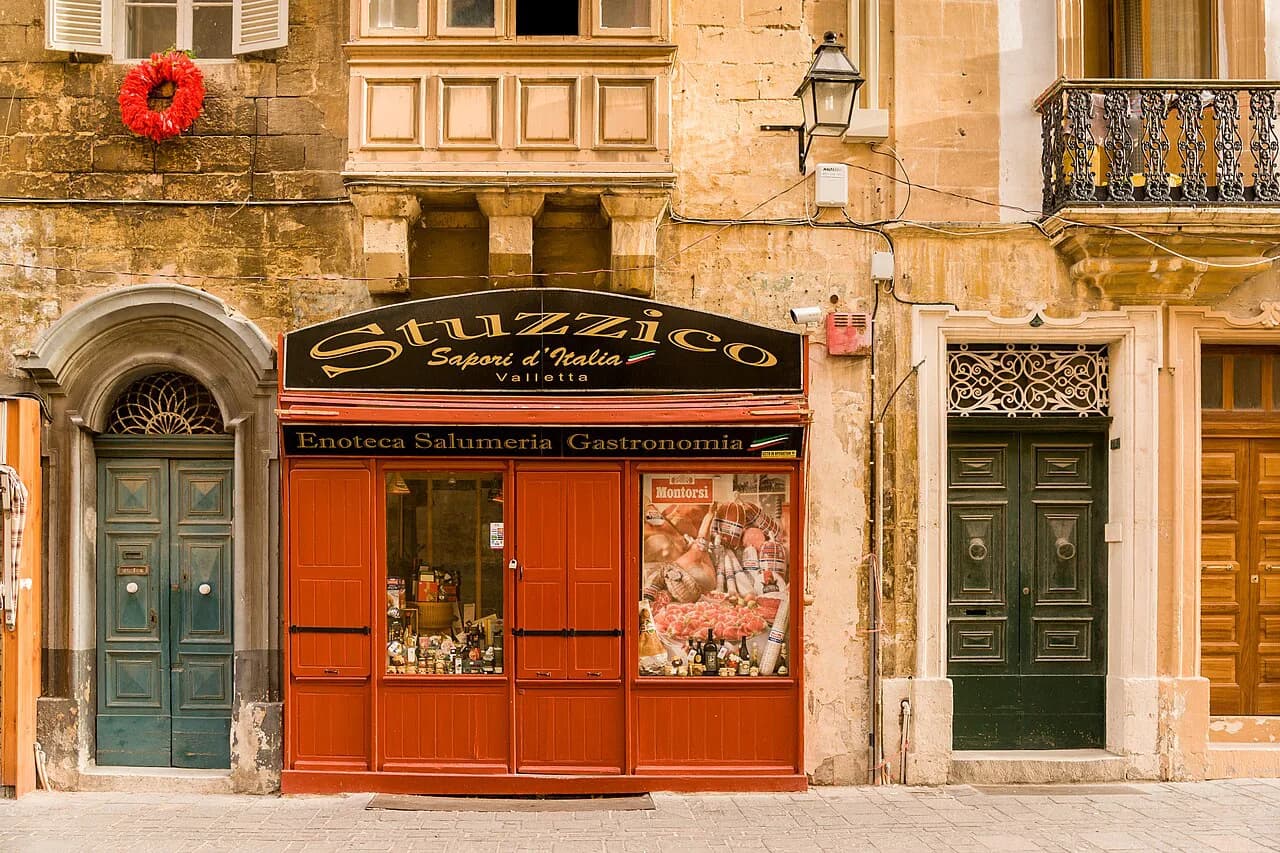 Areas of Valletta: Plan a Harbour-Side or Hilltop Base