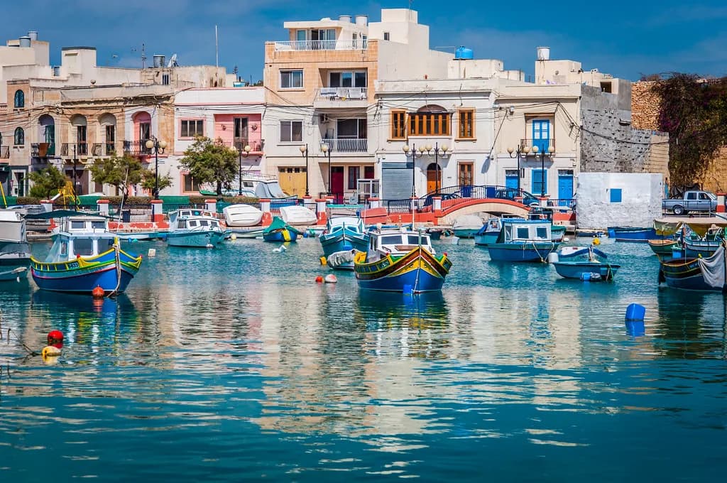 Dgħajsa: Malta's Traditional Water Taxi Across Grand Harbour