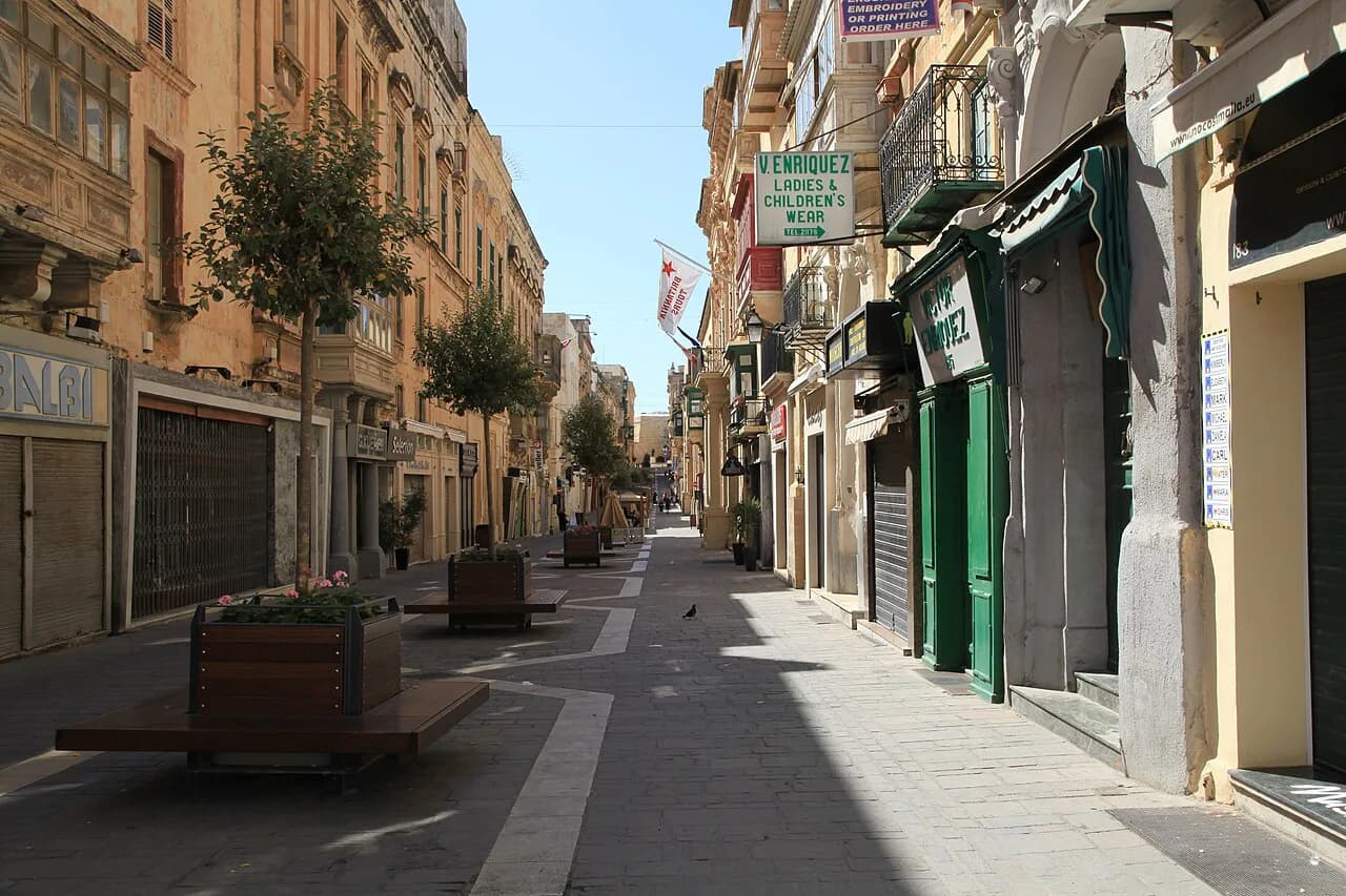 Malta Street Food: Pastizzi, Ftira and What to Eat