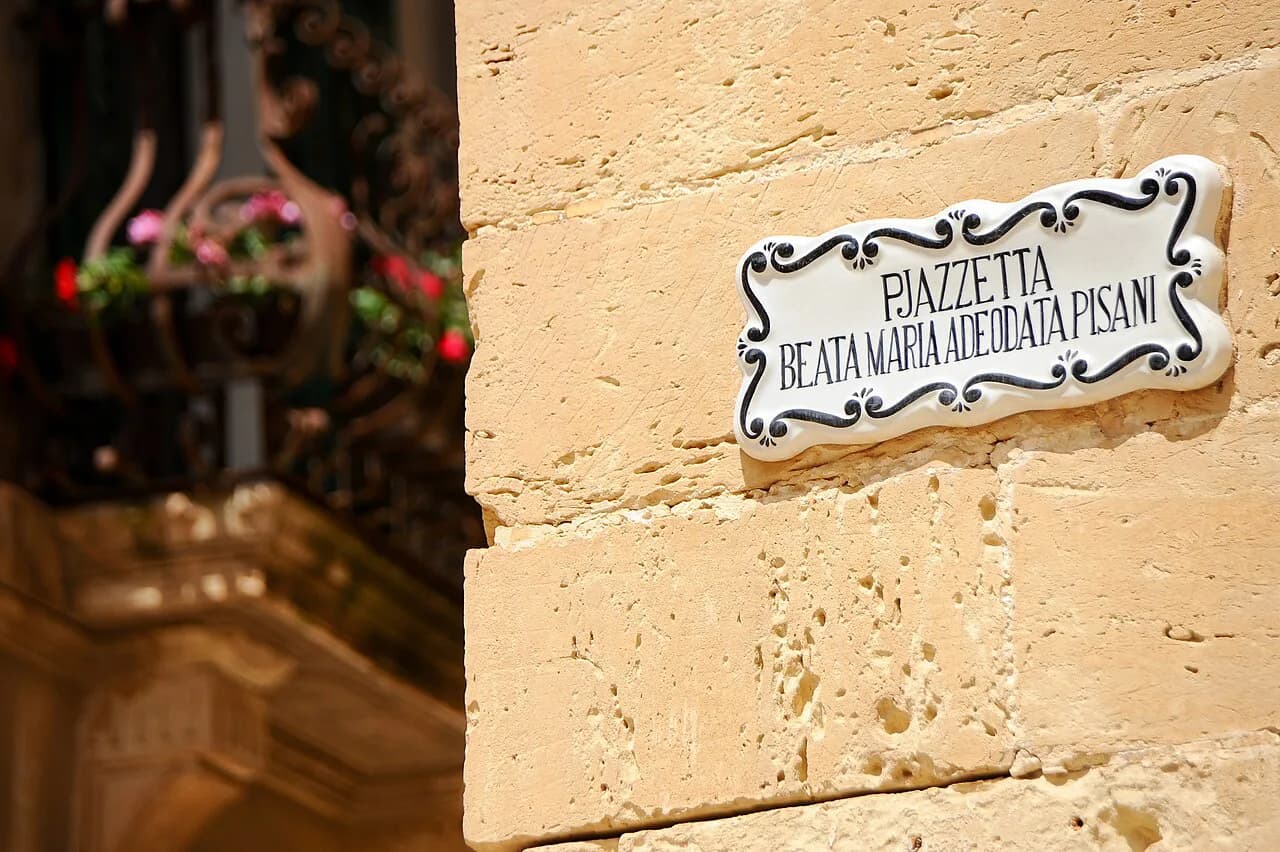Maltese Language for Visitors: English, Words and Pronouncing Place Names