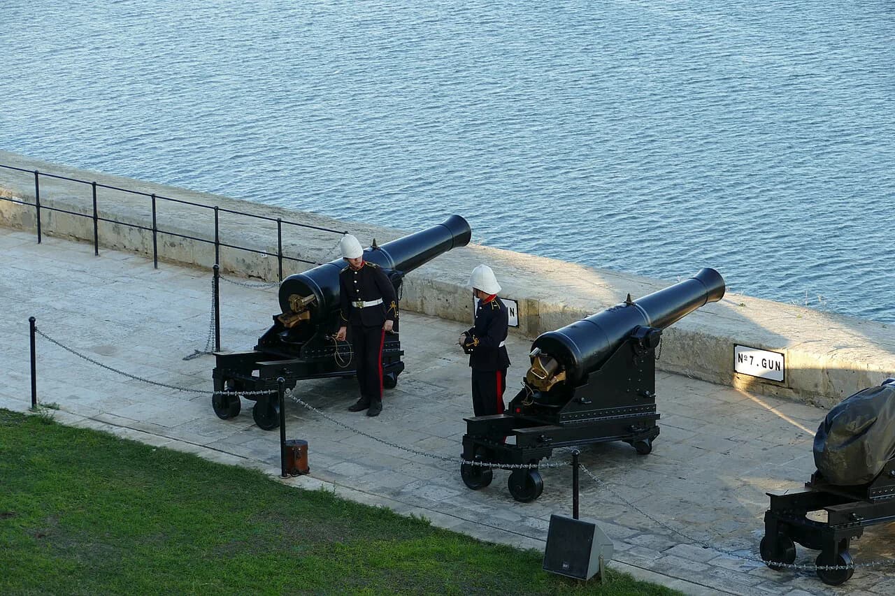 Saluting Battery, Valletta: Noon Gun Times and Visitor Guide