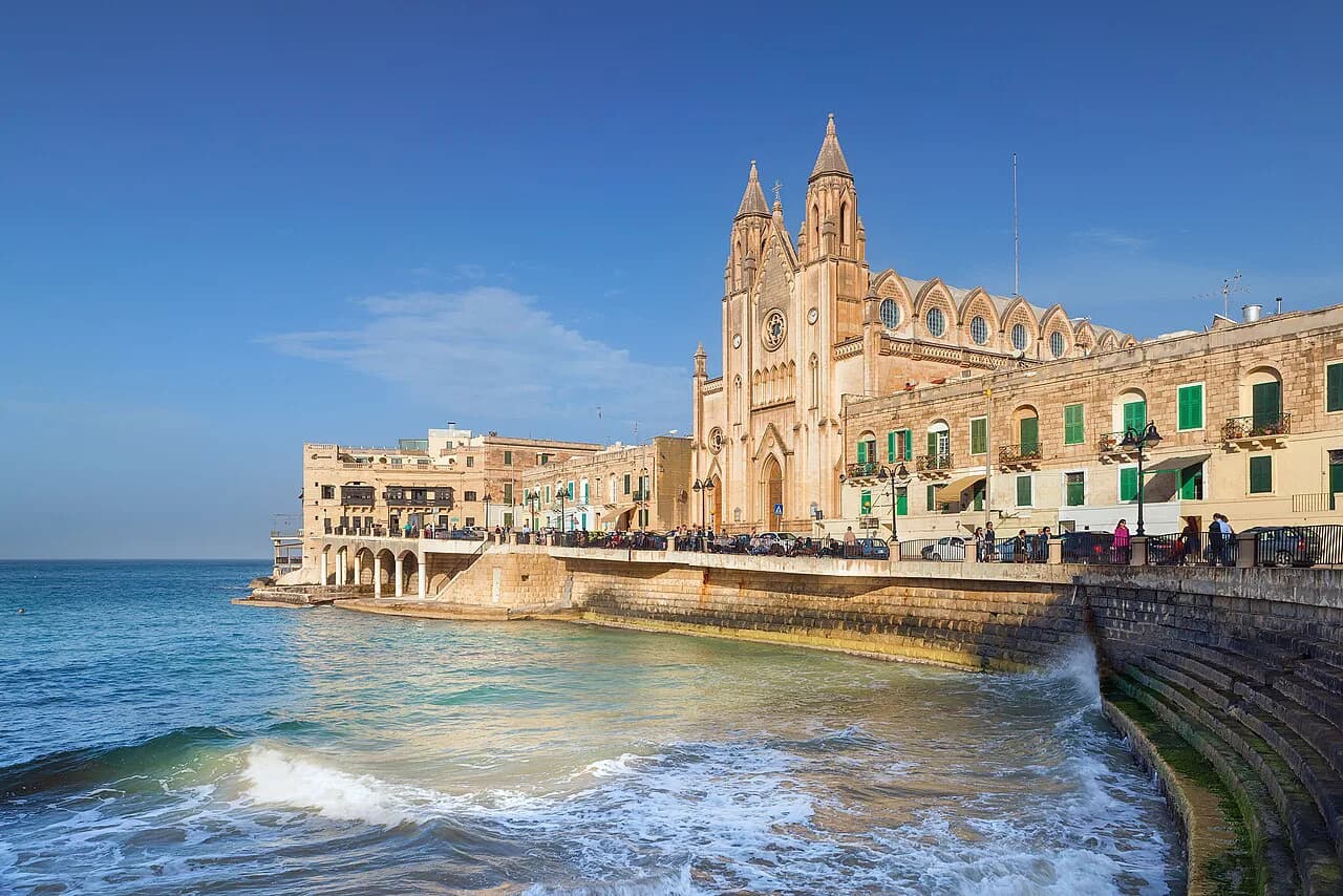 St Julian's Promenade: A Walking Guide to the Seafront