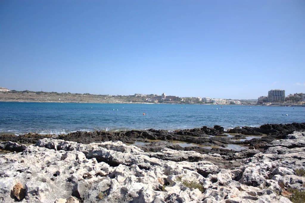 What to Do in St Paul's Bay: Buġibba, Qawra and the Promenade