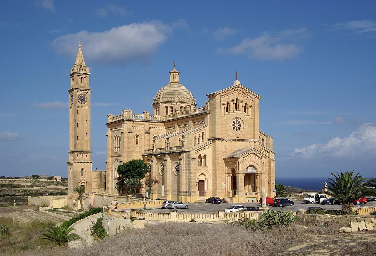 Things to Do in Gozo: Victoria, the Citadel, Dwejra and the Coast