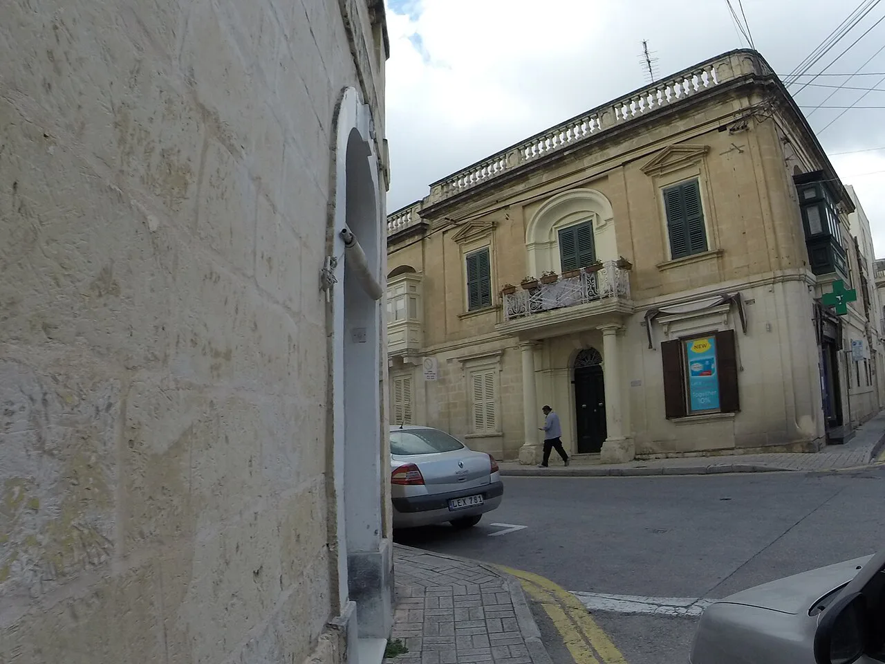 A street corner with a traditional townhouse in Balzan.