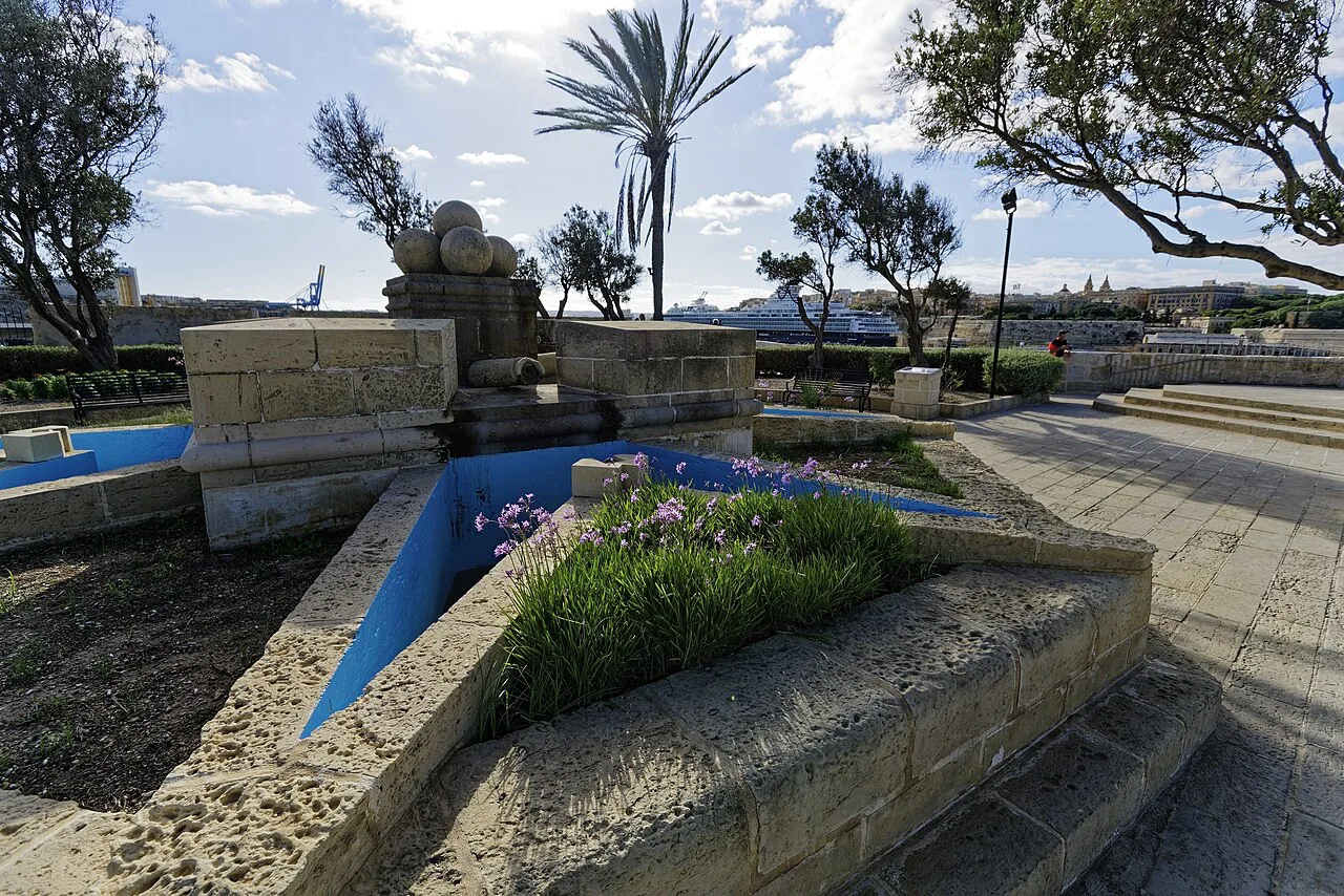 A fountain and terrace in the Gardjola Gardens in Senglea.