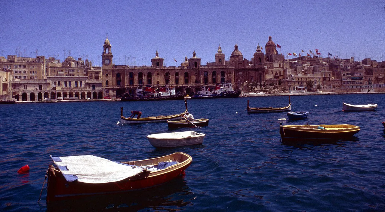 Boats on the water by Birgu, across from Cospicua.