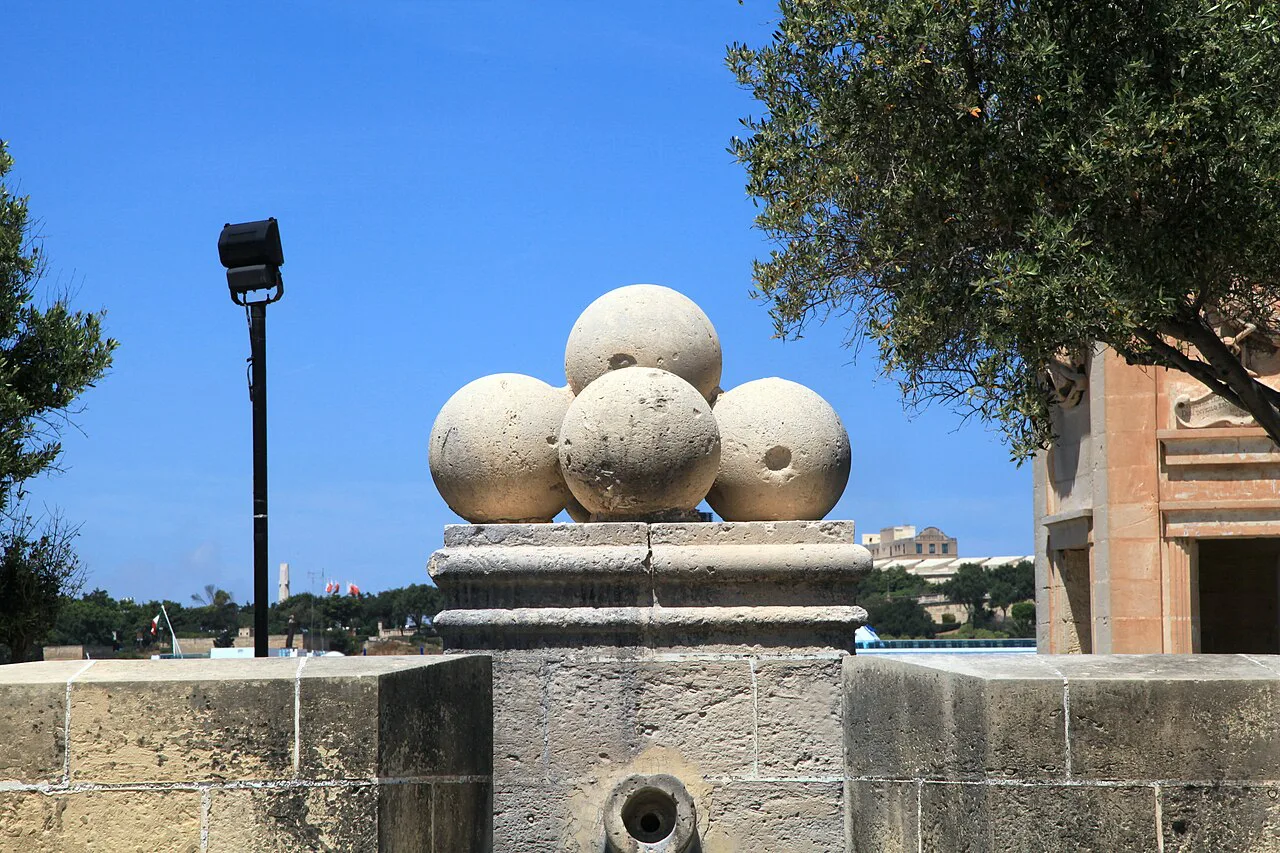 Stone balls on the Spur battery by Gardjola Gardens in Senglea.