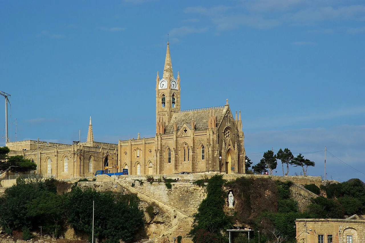 The Lourdes chapel above Għajnsielem on Gozo.