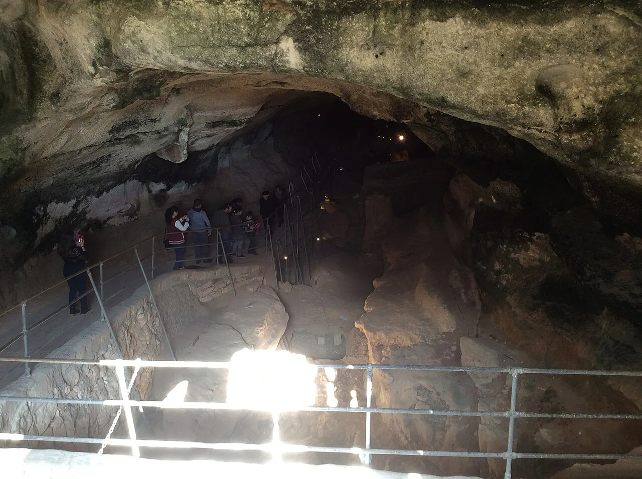 A walkway inside the Għar Dalam cave.