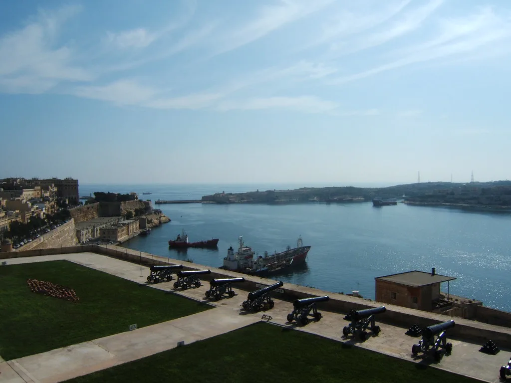 Cannons in the Upper Barrakka Gardens overlooking Grand Harbour.
