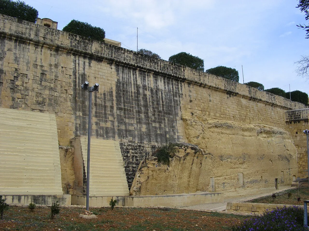 Birgu's French Curtain fortification wall.