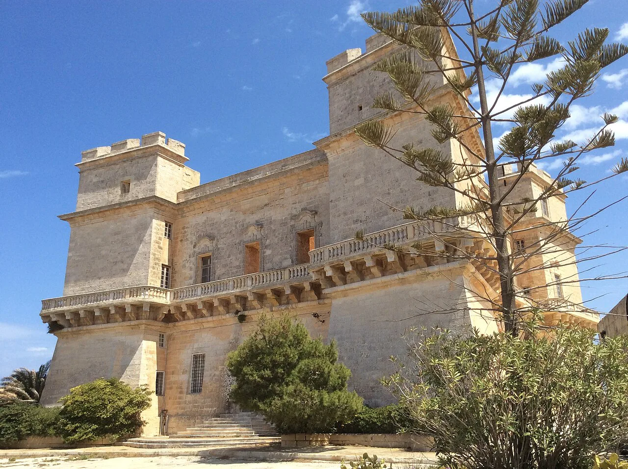 The façade of Selmun Palace near Mellieħa.