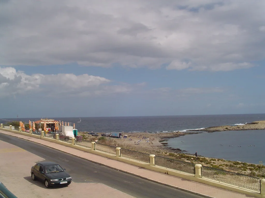 The coast road at Qawra Point.