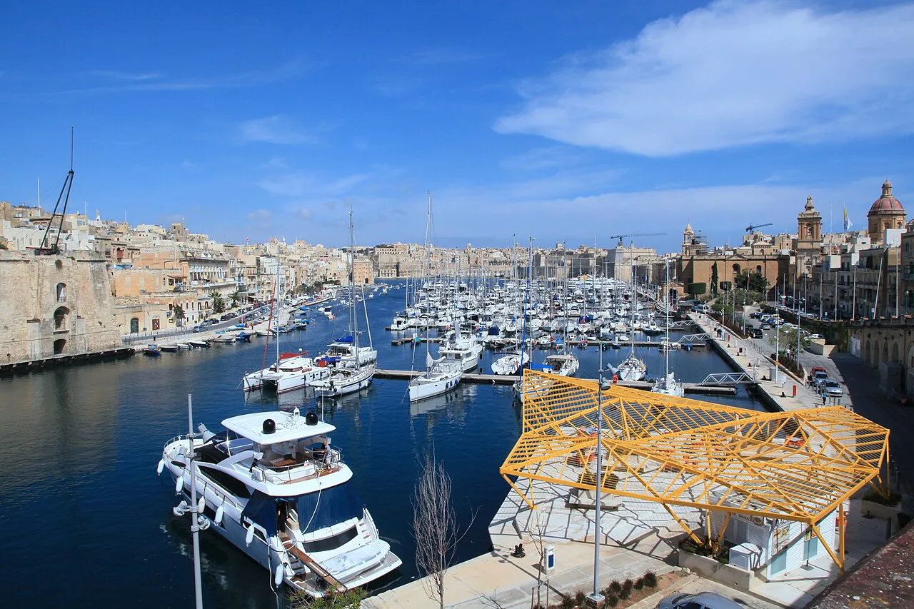 A marina beside Senglea and Birgu.