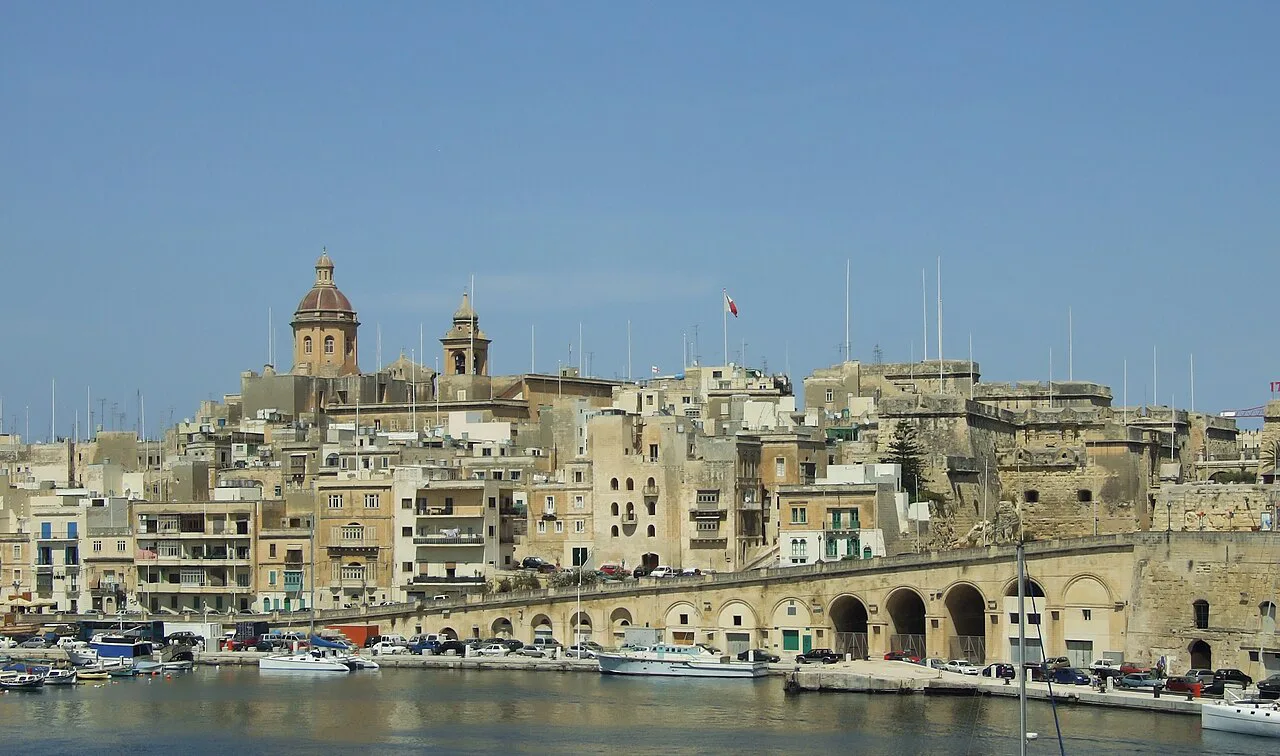Birgu seen across the water in the Three Cities.