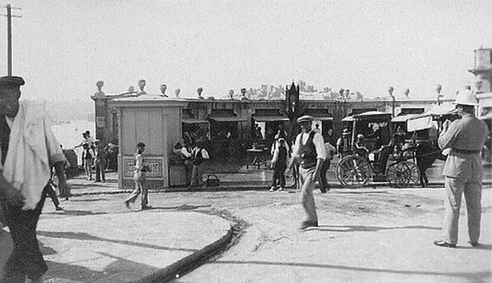 The Valletta Marina fish market in an early photograph.