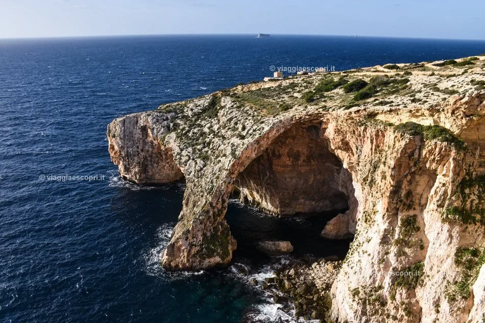 The cliffs and sea arch near Żurrieq's Blue Grotto.